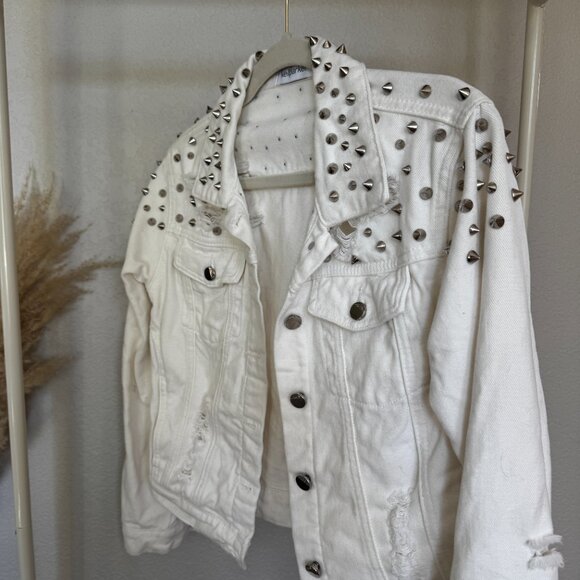 Kell Parker studded jacket (white denim jean jacket) - Picture 1 of 2